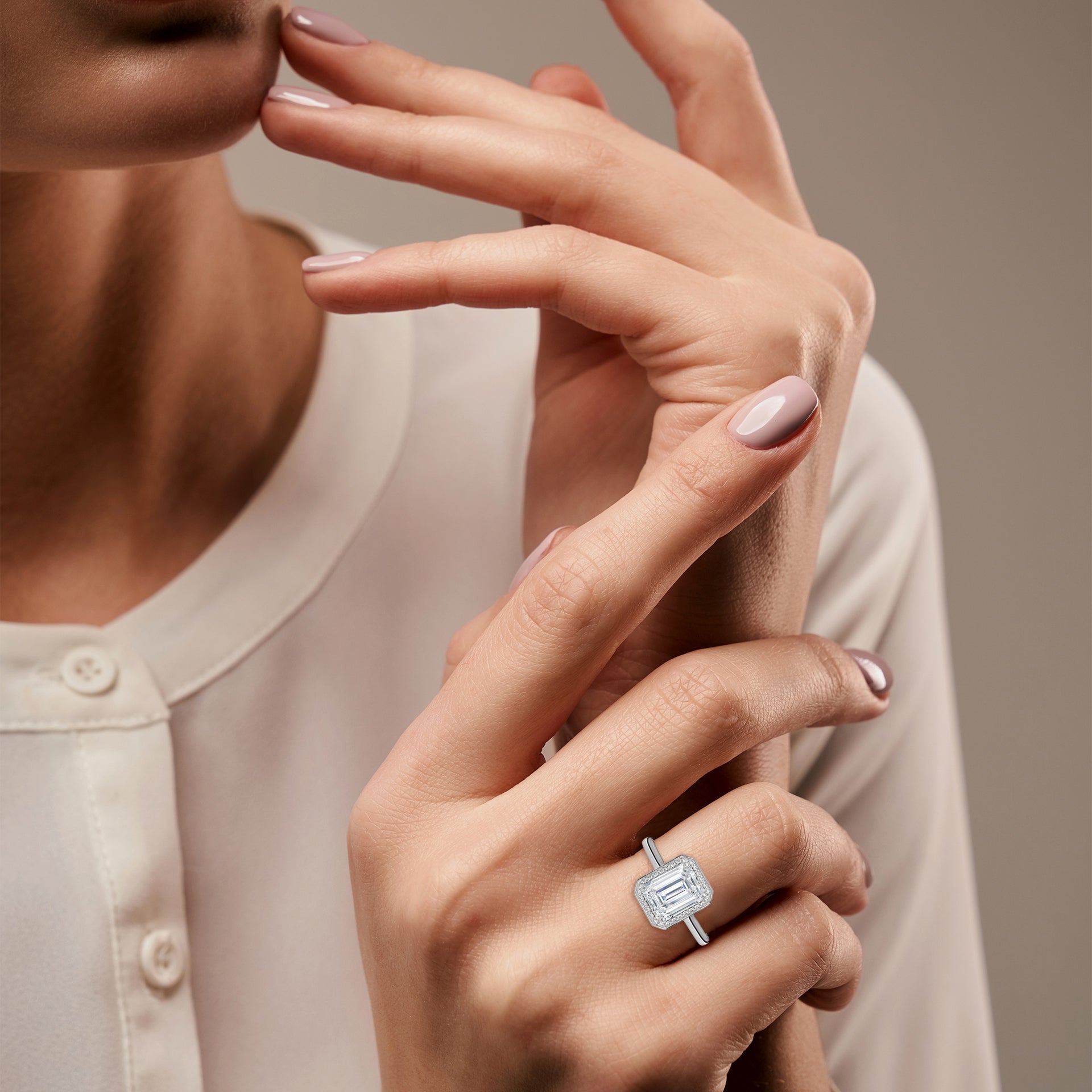 Emerald Cut Diamond Halo Engagement Ring in White Gold – Emerald Cut Solitaire Halo Ring – Vintage Inspired Diamond Engagement Ring – Luxury Proposal Ring